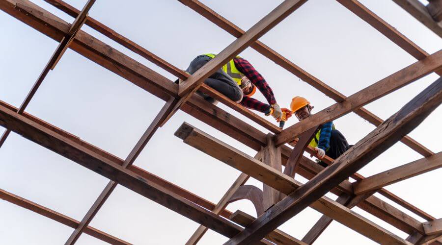 Professional gutter cleaning services in Squaw Valley, CA